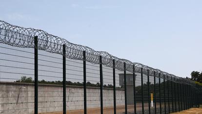 Le Conseil de l’Europe avait dénoncé en début d’année l’état des prisons françaises, alertant dans un rapport sur le risque d’une évolution vers un «entrepôt humain». (Image d’illustration d’une prison à Orléans, France)