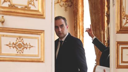 Sébastien Lecornu, à Matignon, a voulu faire baisser la pression sur lui avant le vote du budget.