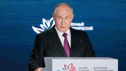 Le président russe Vladimir Poutine prononce un discours lors d’une session plénière du Forum économique oriental à Vladivostok, en Russie, le 3 septembre 2026.