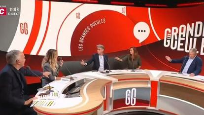 Prise de bec sur le plateau des «Grandes gueules» entre Sarah Knafo et Flora Ghebali.