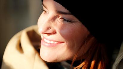 Fauve Hautot, jeune maman, sera dès demain dans La cible, sur TF1.