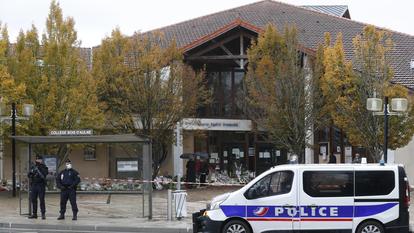 Azim Epsirkhanov a toujours nié connaître les funestes projets d’Abdoullakh Anzorov concernant Samuel Paty. Ici, la une vue du collège Le Bois d’Aulne où enseignait Samuel Paty.