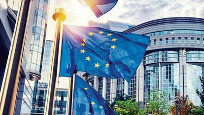 Découpée en vingt-sept pays membres, l’Europe est incapable de s’entendre sur des projets d’avenir. Car la technologie, de l’IA aux biotechnologies, est désormais le nerf de la puissance économique.