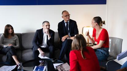 Le «pôle mobilisation» se réunit autour Édouard Philippe, au siège du parti Horizons, dans le 16e arrondissement de Paris, le 16 septembre 2026.
