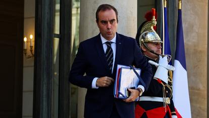 En détaillant dans Le Figaro son projet de budget, avec « un effort budgétaire d’environ 54 milliards d’euros, dans la stabilité fiscale », le premier ministre a donné le coup d’envoi d’un bras de fer qui s’annonce long et périlleux.