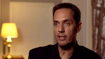 Grand Corps Malade dans le portrait de «Sept à huit» sur TF1.