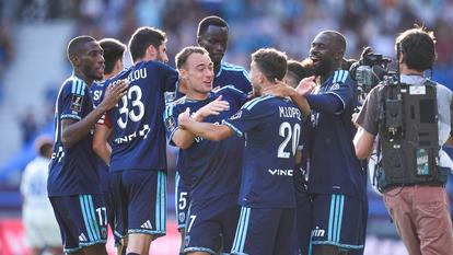 Les Parisiens dominent le RCSA.