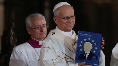 Le pape Léon XIV célèbre la messe à la cathédrale Saint-Étienne de Metz, le 28 septembre 2026.