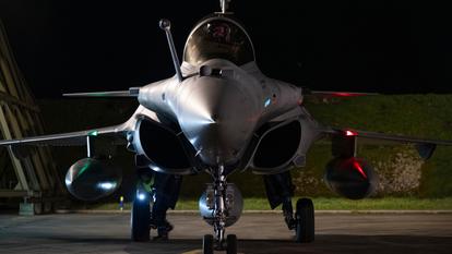 Un Rafale B, photo prise durant une opération Poker des Forces aériennes stratégiques (FAS)
