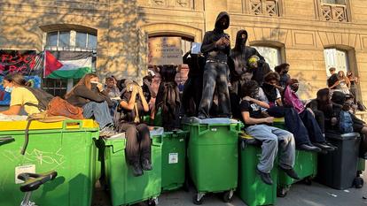 Blocage devant le lycée Arago à Paris dans le 12e arrondissement, 29 septembre 2026