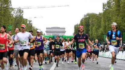Ils seront encore une fois des milliers pour cette 49e édition du marathon de Paris.