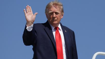Le gouvernement brésilien soupçonne l’administration Trump d’avoir utilisé des fonds publics pour promouvoir un «agenda d’extrême droite» au Brésil.