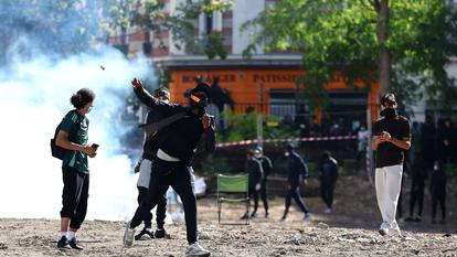 Pour la journaliste du Welt, face aux nombreuses doléances des jeunes, «exiger un recours est légitime».