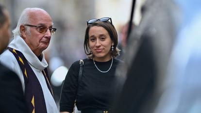 Manon Ardisson aux obsèques de son père, Thierry Ardisson