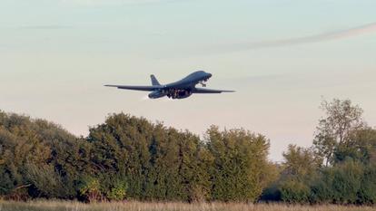 Les bombardiers B-1 (ici en photo) ont décollé dimanche du Royaume-Uni pour leurs bases d’origine aux États-Unis.