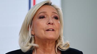 Clé de voûte de toute sa stratégie, Marine Le Pen veut faire adopter par référendum une «règle d’or» budgétaire pour imposer chaque année une diminution de la dette.