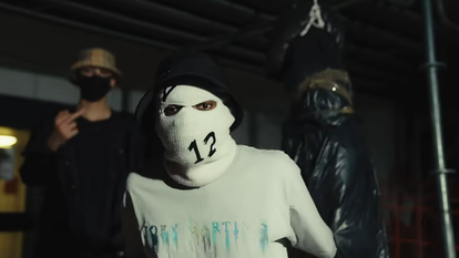 Toujours disponible sur YouTube, le titre «M*R*H*» à la gloire de Mohamed Merah a été retiré de la plupart des plateformes de streaming, notamment Deezer et Spotify.
