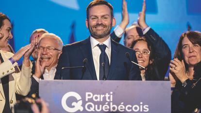 Le chef du Parti québécois (PQ), Paul St-Pierre Plamondon, après la victoire lors de l’élection qui fera de lui le prochain premier ministre du Québec, à Montréal, le 5 octobre 2026.