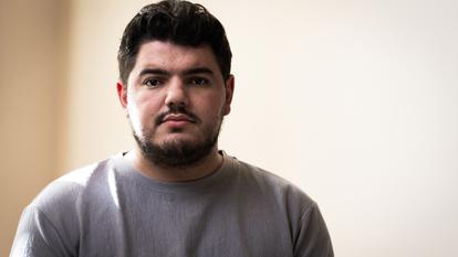 Amine Kessaci est un militant contre le narcotrafic et adjoint EELV au maire de Marseille