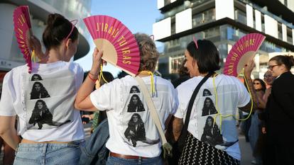 Des fans de la chanteuse québécoise à la Plénitude Arena de Paris, le 12 septembre 2026.