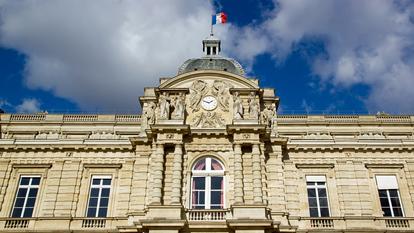 Le Sénat se penche sur la loi sur l’autonomie de la Corse.
