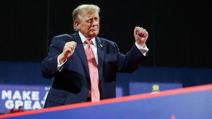 Donald Trump lors d’un meeting à Park City (Kansas), lundi 19 octobre 2026.