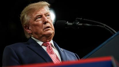 Trump lors d’un meeting en faveur de Roger Marshall, candidat républicain à sa réélection au Sénat américain, à Park City, dans le Kansas, le 19 octobre 2026.