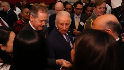 Photo d’illustration du Roi Charles III rencontrant des invités lors d’une réception au Palais de St. James à Londres, le 14 octobre 2026.