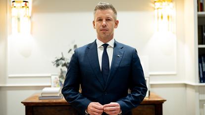 Péter Magyar.