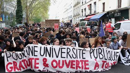 Manifestations étudiantes à Paris, le 6 octobre 2026.
