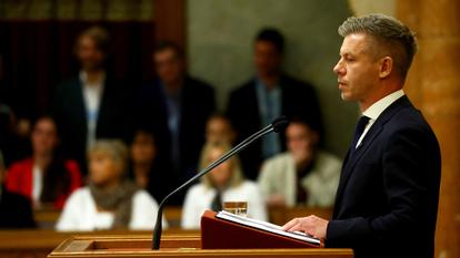 Le premier ministre Péter Magyar au parlement hongrois, à Budapest, le 19 octobre 2026.
