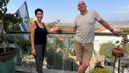 À Metula, dans le nord d’Israël, la maison de Hanna et Natael David a été frappée à plusieurs reprises lors de la guerre contre le Hezbollah.