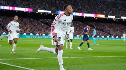 Kylian Mbappé, double buteur ce dimanche face au Barça.