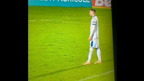 Coupe de France : en vidéo, la pire panenka de l'histoire tentée par un joueur de Châteauroux