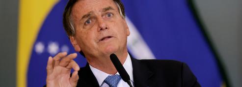 Brésil: «Jair Bolsonaro ressort-il affaibli politiquement de la crise du Covid ?»