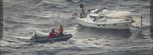 Méditerranée : le porte-avions Charles de Gaulle percute un voilier, un accident inédit
