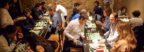 Blitz Society, le nouveau café d'échecs de Paris aime le jeu éclair