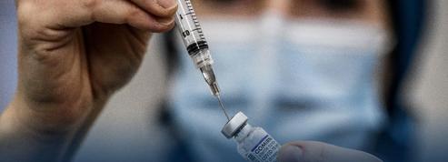 Troisième dose: les vaccins ont-ils été adaptés aux variants?