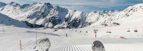 Haute-Savoie : une enfant de cinq ans décède après avoir été percutée par un skieur