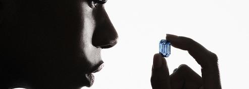 Le Cullinan, fabuleux diamant bleu de De Beers, atteint la somme historique de 55.5 millions d'euros