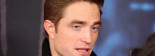 «Ils me laissaient à peine une part de pizza» : quand les colocs de Robert Pattinson étaient jaloux de son succès fulgurant