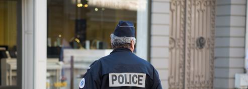 Blois : des policiers ouvrent le feu sur un homme armé d'un couteau