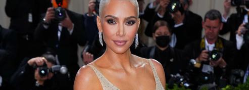 «Stupide et nuisible» : Lili Reinhart dénonce la perte de poids de Kim Kardashian au MET Gala