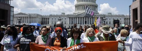 États-Unis : la Chambre des représentants vote une loi pour protéger le mariage homosexuel, un «bras de fer» avec la Cour suprême