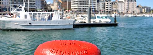 À Cherbourg aussi, les fumées des bateaux de croisière géants font jaser