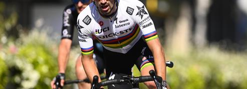 Cyclisme : victime d'une chute et évacué sur civière, Julian Alaphilippe quitte la Vuelta