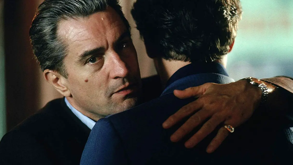 «Je ne la quitte jamais» : qui sont ces gens qui portent une chevalière ?