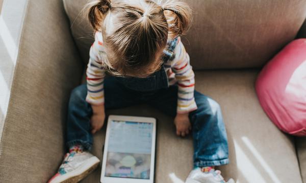 Les réflexes à adopter pour que vos enfants ne deviennent pas accros aux écrans