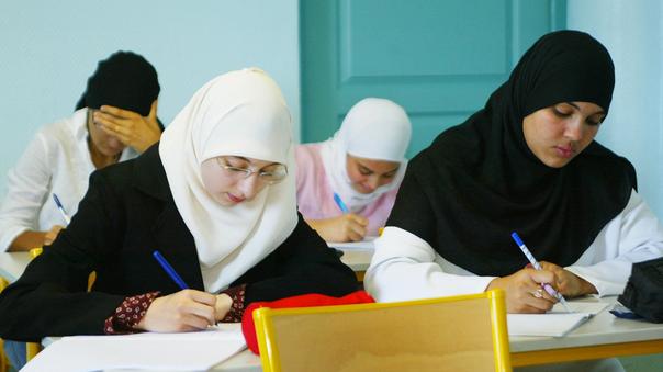 Ouvert en 2003, Averroès est devenu en 2008 le premier lycée musulman sous contrat d'association avec l'État français.