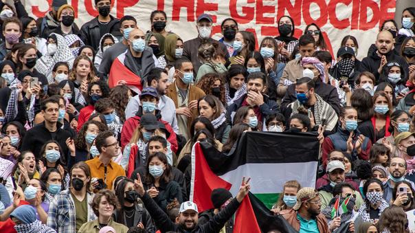 Des défenseurs de la Palestine se sont réunis sur le campus d’Harvard, aux États-Unis.